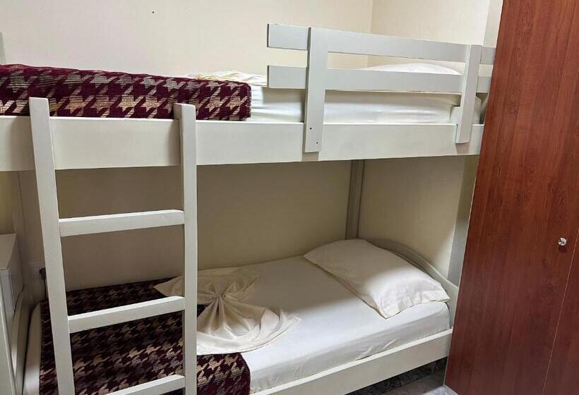 标准工作室, Chicago