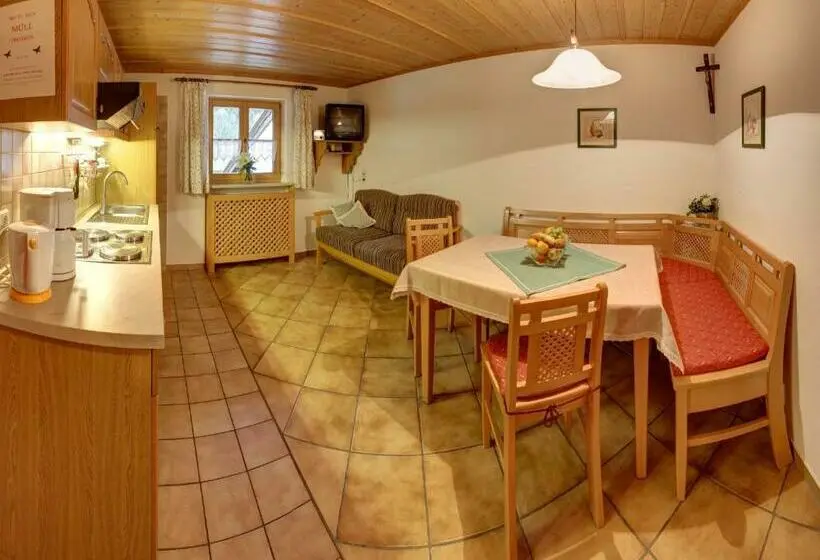 ２ベッドルームアパートメント, öderbauer Hof