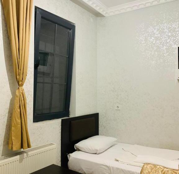 اتاق اکونومی, Golden Horn Life