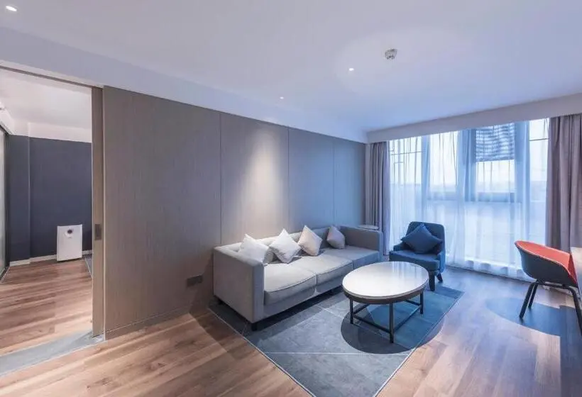 キングサイズベッドのスイートルーム, Holiday Inn Express Dengfeng Songshan By Ihg