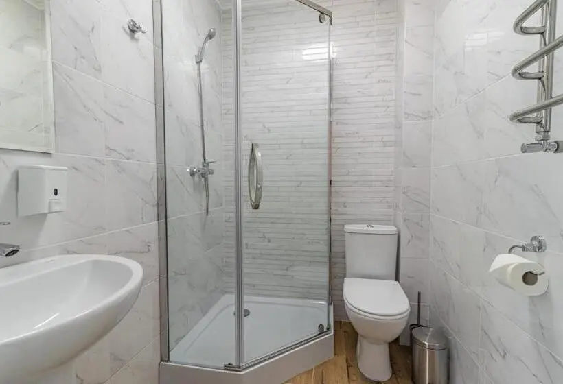 اتاق لوکس, Konopka Forest Home & Spa