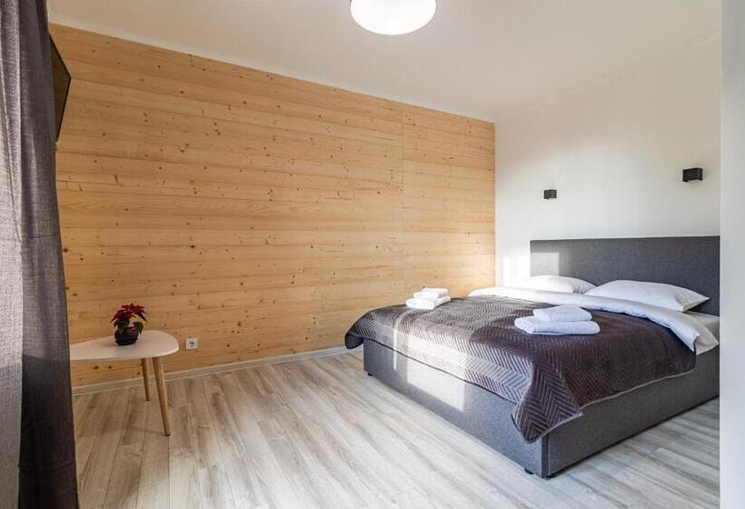 اتاق لوکس, Konopka Forest Home & Spa