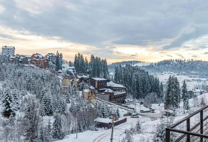 سوییت, Konopka Forest Home & Spa
