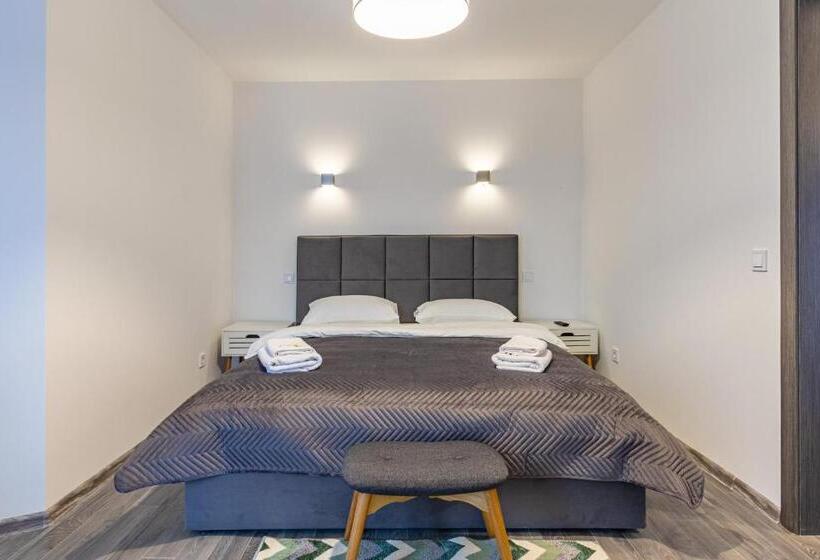 سوییت, Konopka Forest Home & Spa