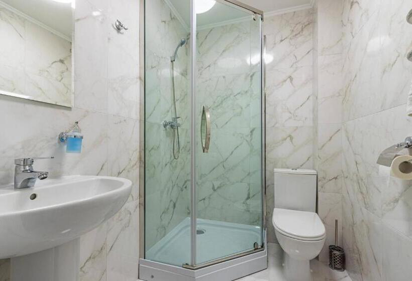 سوییت دوبلکس, Konopka Forest Home & Spa