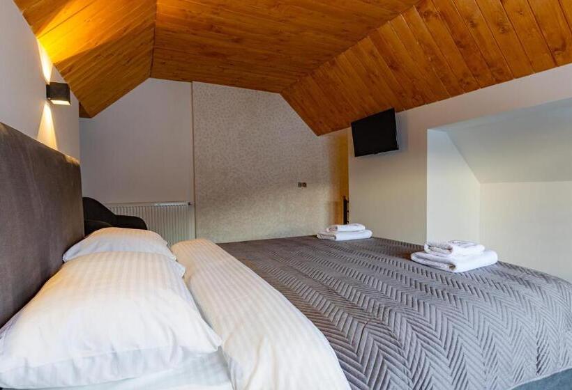 듀플렉스 스위트, Konopka Forest Home & Spa