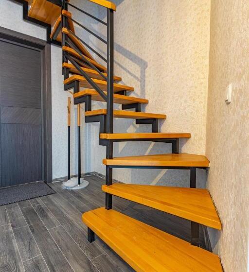 سوییت دوبلکس, Konopka Forest Home & Spa