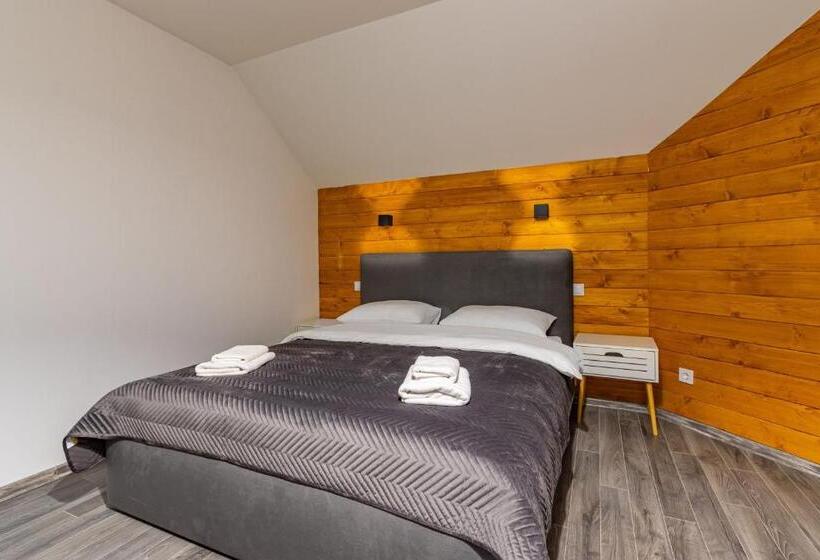 اتاق لوکس سه تخته, Konopka Forest Home & Spa