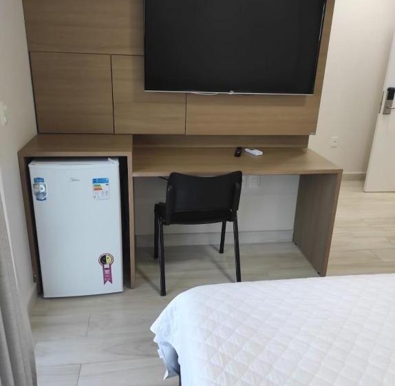 חדר סטנדרט עם מיטת קינג, Serrano