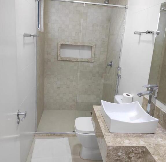 חדר סטנדרט עם מיטת קינג, Serrano