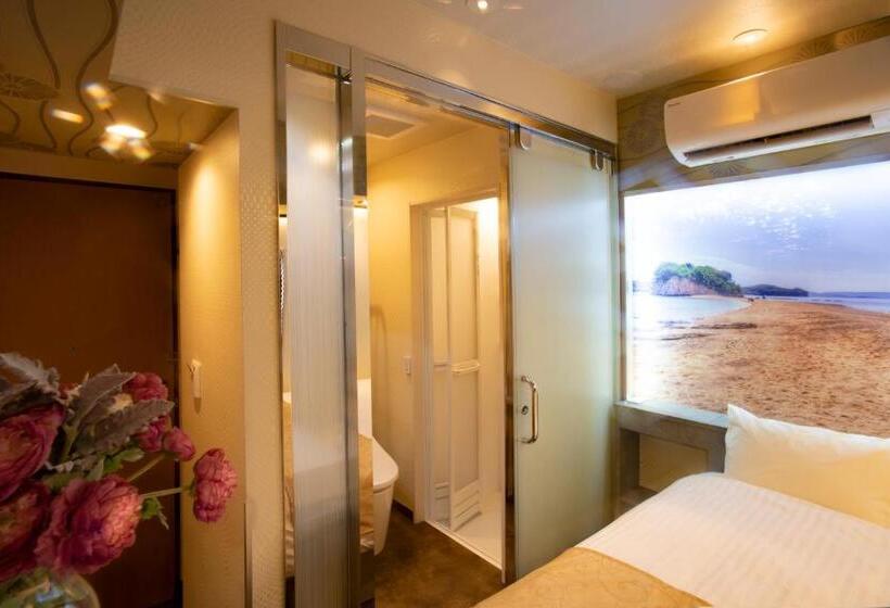 标准间, Xcell 広島 流川通り