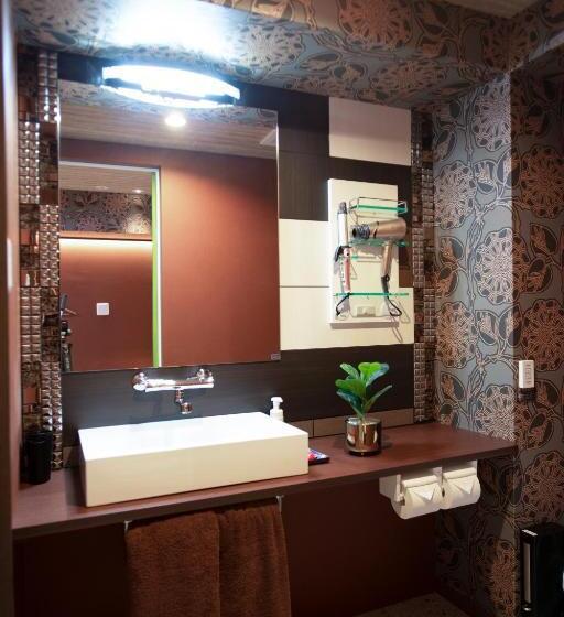 豪华房间, Xcell 広島 流川通り