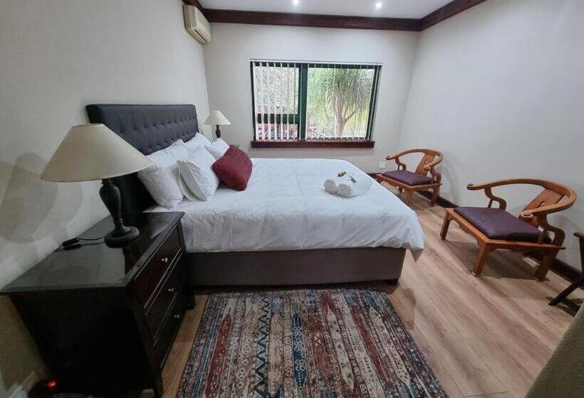 스탠다드 룸 킹사이즈 침대, Cussonia Country Home