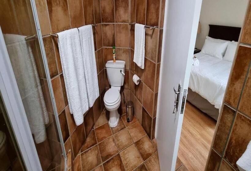 디럭스 룸, Cussonia Country Home