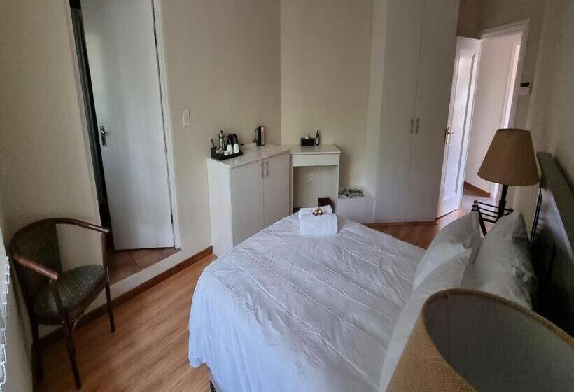 디럭스 룸, Cussonia Country Home