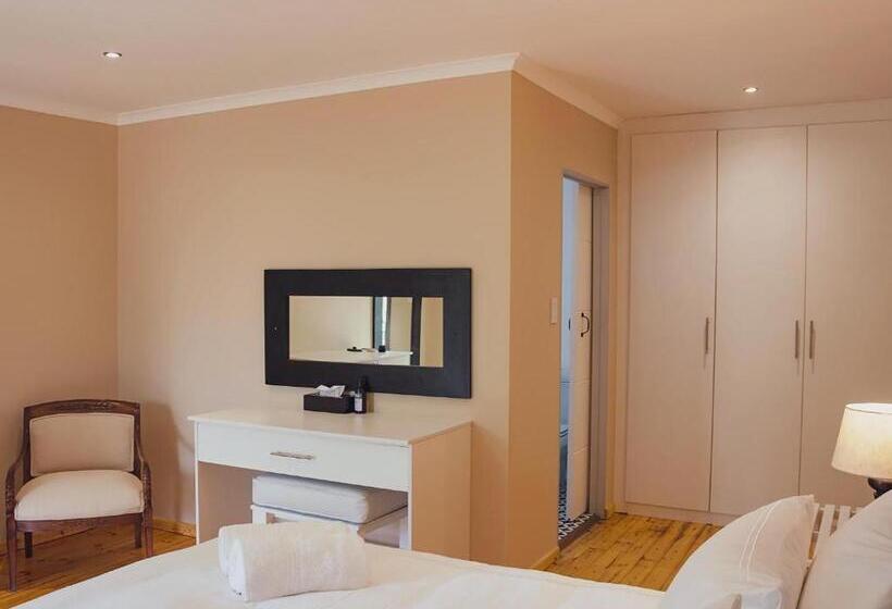 클래식 룸 킹 침대, Cussonia Country Home