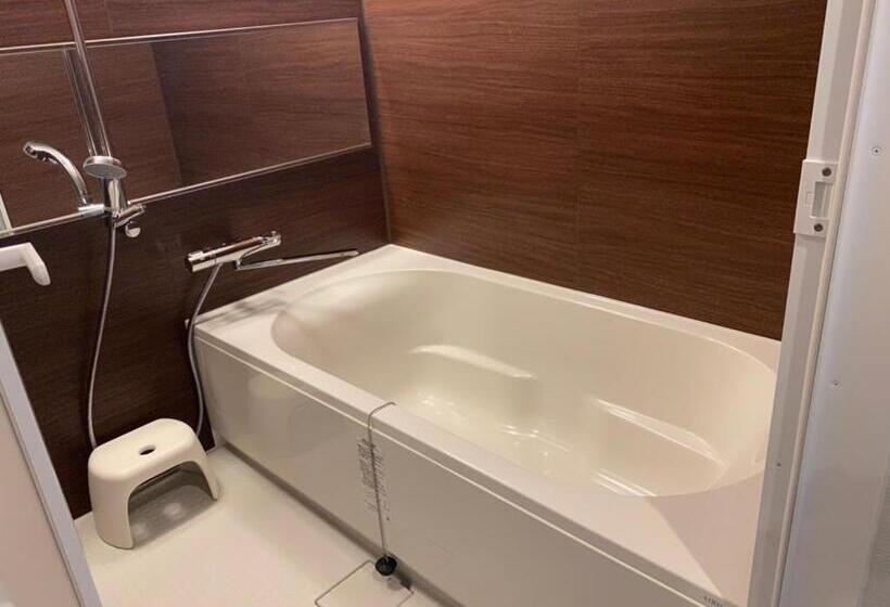 4인용 스탠다드 룸, Three