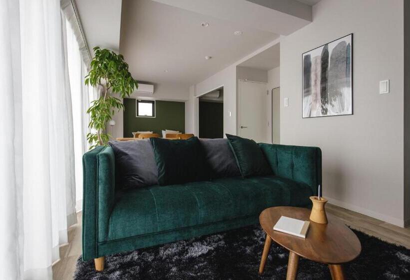 4인용 스탠다드 룸, Three