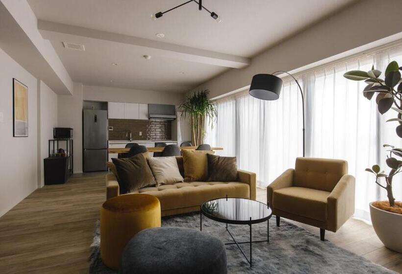 침실 1개 디럭스 아파트, Three