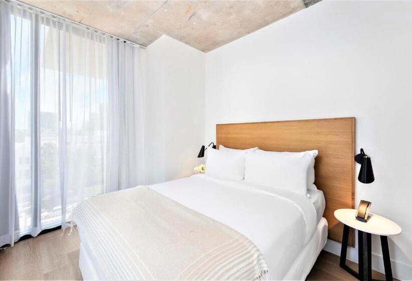 Büyük Çift Kişilik Yataklı Standart Oda, Upsun Hotel & Social Club