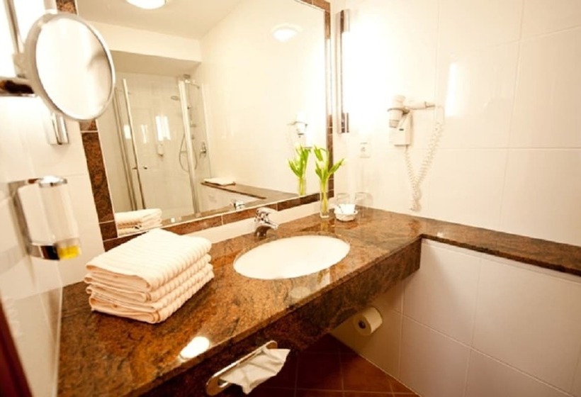 Номер Комфорт, Classic Hotel Kaarst