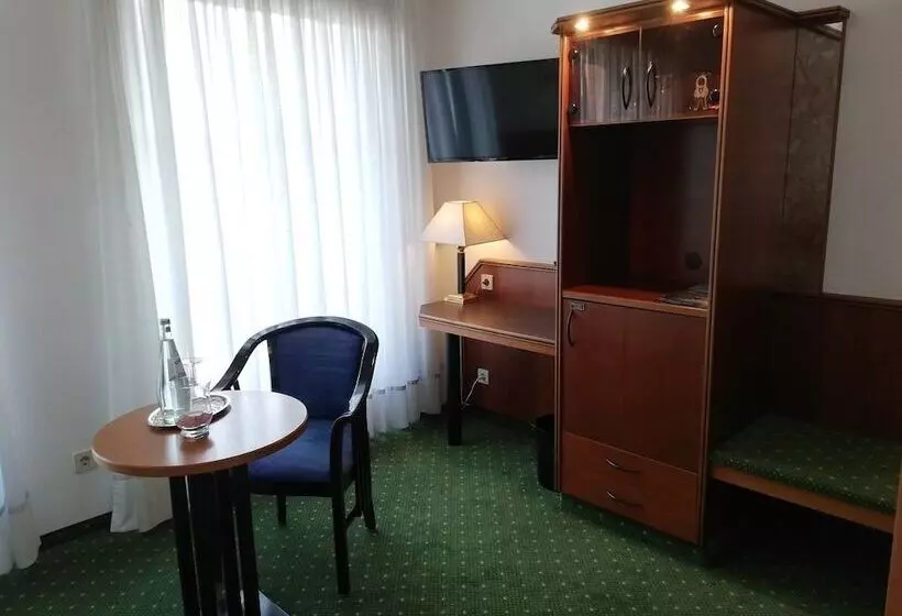 Economy Yhden Hengen Huone, Classic Hotel Kaarst