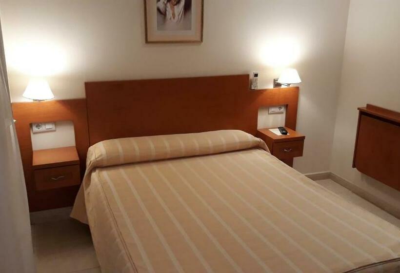 Номер Стандарт Индивидуальный, Hostal Forum