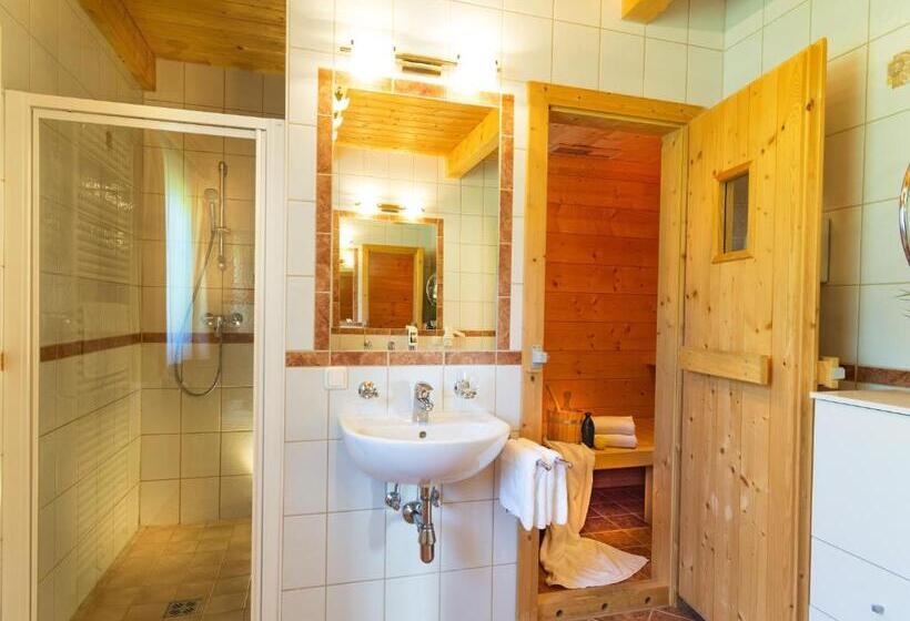 شقة 3 غرف, Alpenparks Hagan Lodge Altaussee