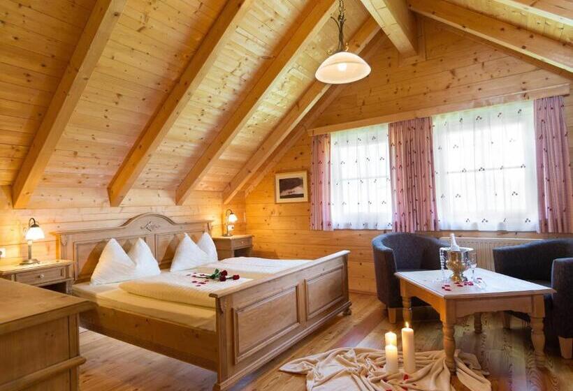 شقة 3 غرف, Alpenparks Hagan Lodge Altaussee