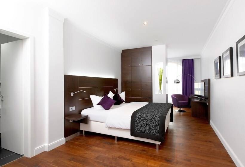 غرفة قياسية سرير مزدوج, Central