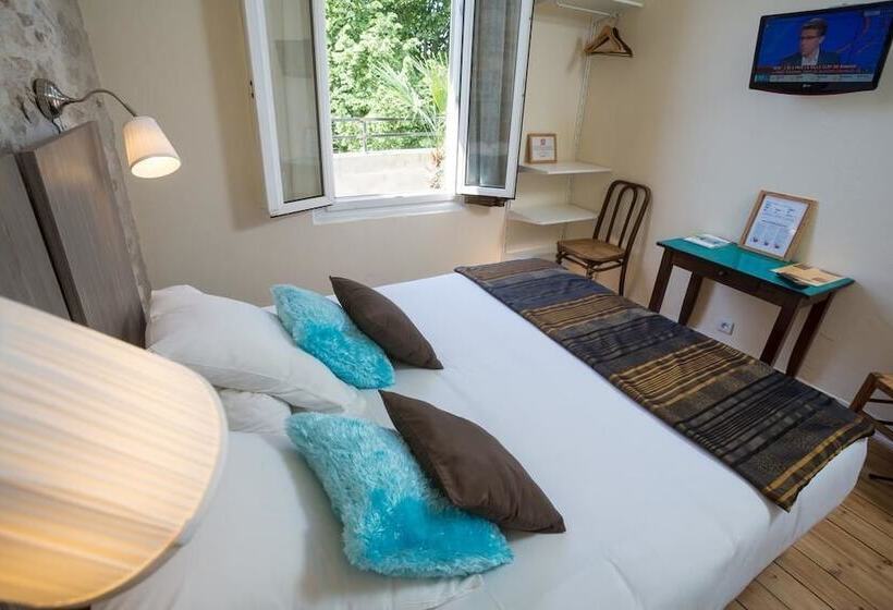 Классический Номер, Hôtel De La Paix