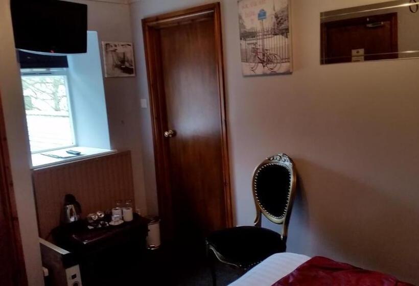 StandaardKamer, Forresters Bar & French Restaurant With Rooms