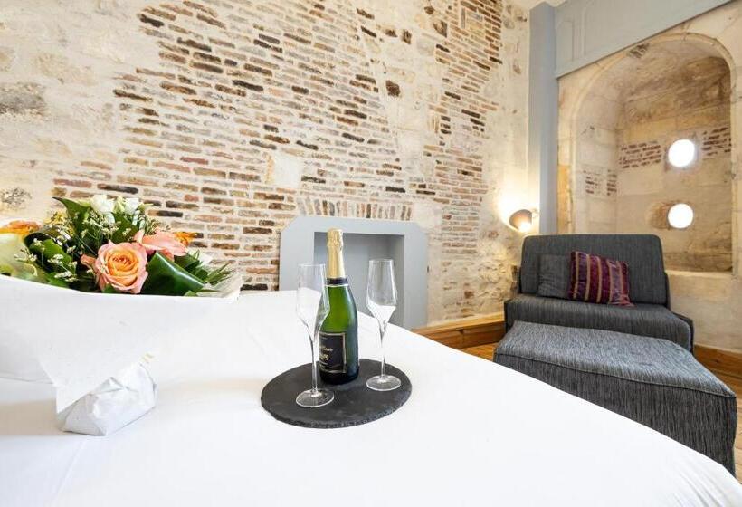 Семейный Номер, Hôtel De La Paix