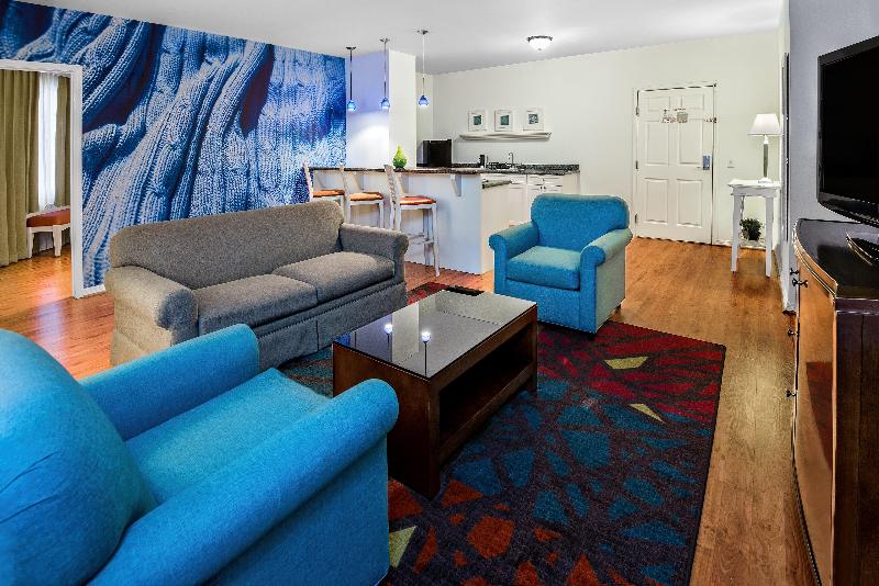 带双人大床的行政管理套房, Vesper, Houston, A Tribute Portfolio