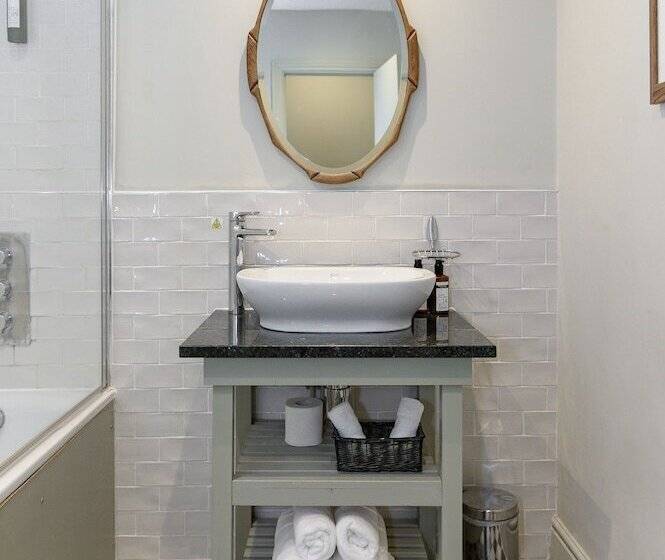 スーペリアールーム, Kew Gardens