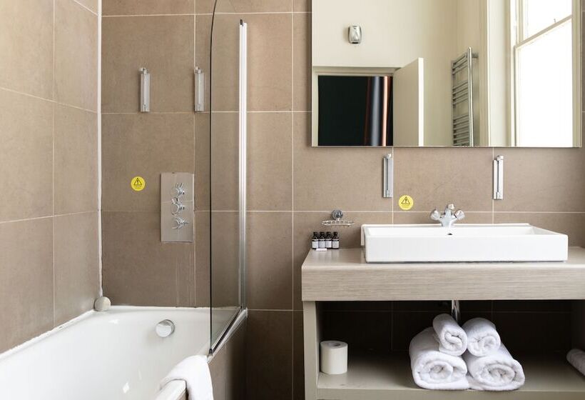 スタンダードルーム, Kew Gardens