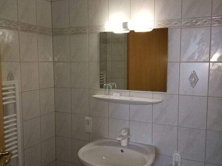 高级单人间, & Pension Müllers Gasthof