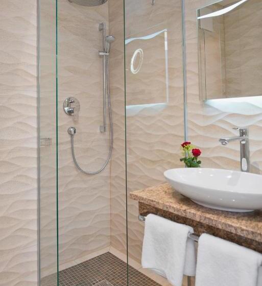 スタンダードルーム, Marschall Duroc