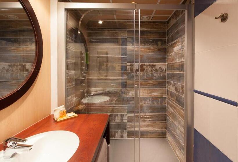 اتاق استاندارد, Point France