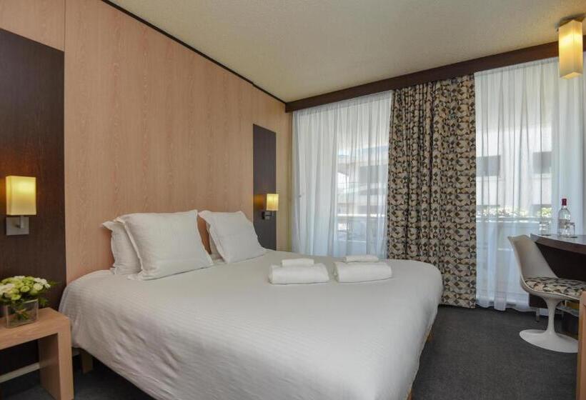 اتاق استاندارد, Point France