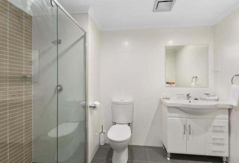 דירת שני חדרים, Quality Suites Pioneer Sands