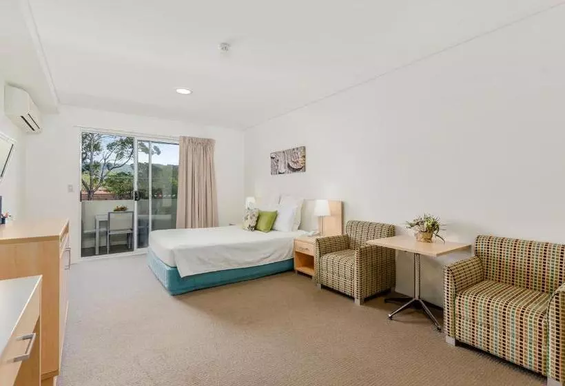 Standard-studio Parveke, Quality Suites Pioneer Sands