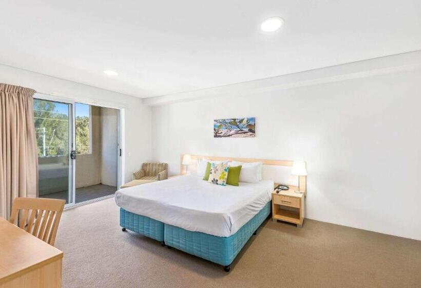 חדר סטנדרט עם מיטת קינג, Quality Suites Pioneer Sands