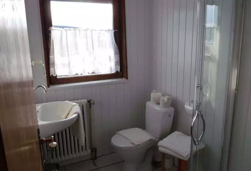 スタンダードトリプルルーム, B+b Hotel Sonnenmatte Near Badeparadies