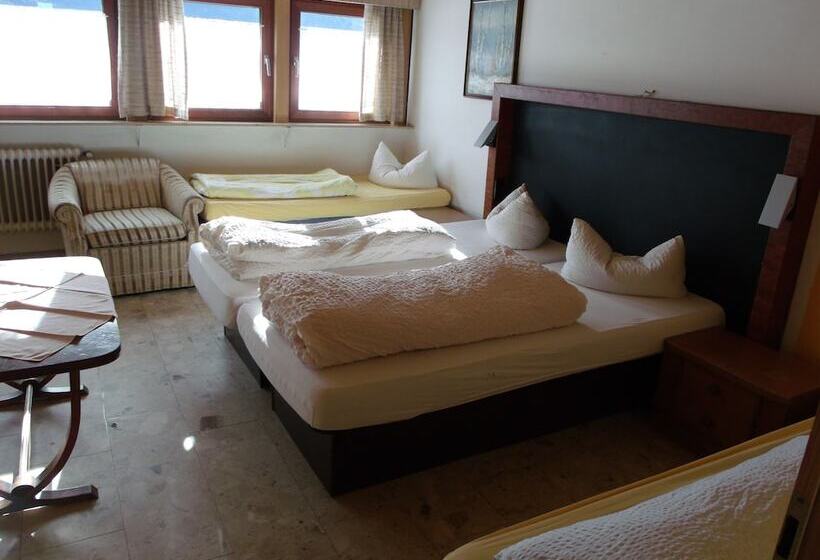 Quarto Triplo Standart, B+b Hotel Sonnenmatte Near Badeparadies