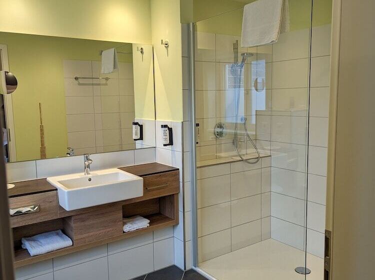 חדר סטנדרט, Stempferhof