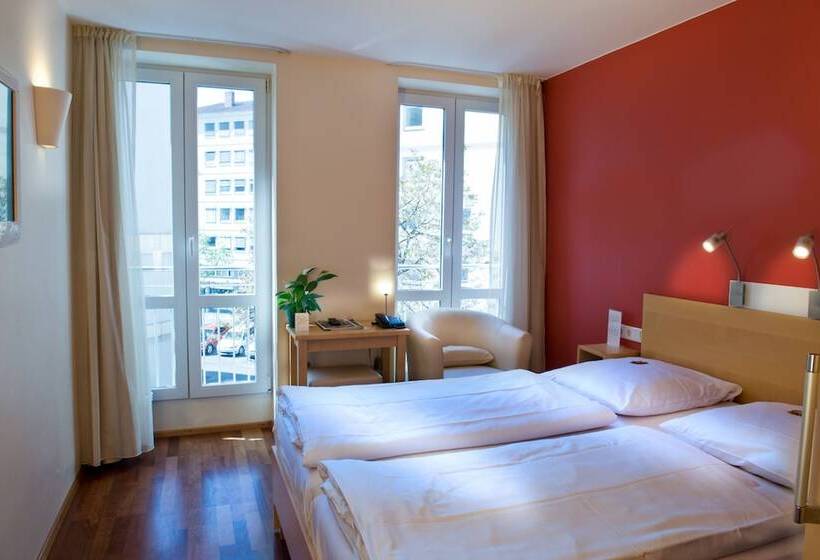 Номер Стандарт, Town Hotel Wiesbaden   Kleines Privathotel In Bestlage