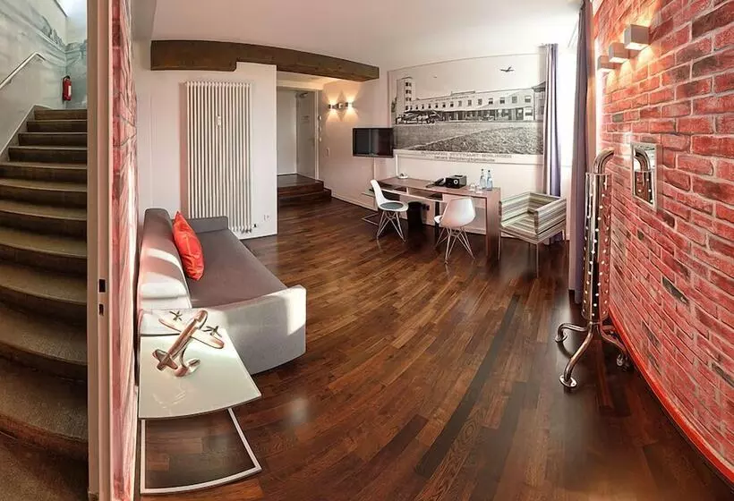 Sviitti, V8 Hotel Classic Motorworld Region Stuttgart