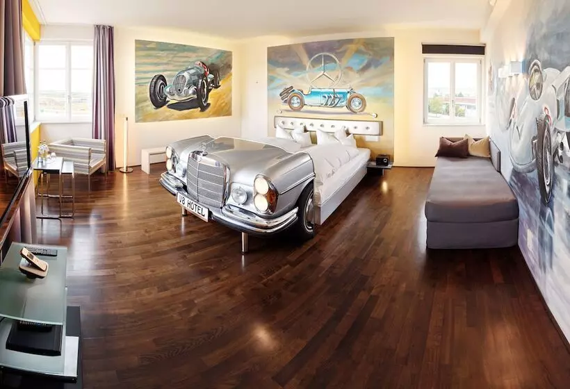 Sviitti, V8 Hotel Classic Motorworld Region Stuttgart