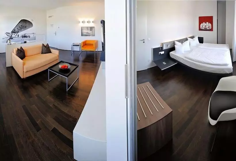 Standard Kolmen Hengen Huone, V8 Hotel Classic Motorworld Region Stuttgart